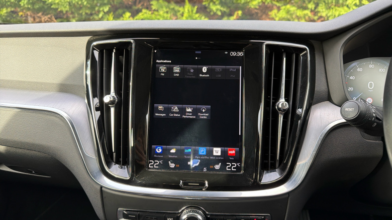 Volvo V60 2.0 D4 [190] Cross Country Plus 5dr AWD Auto Diesel Estate